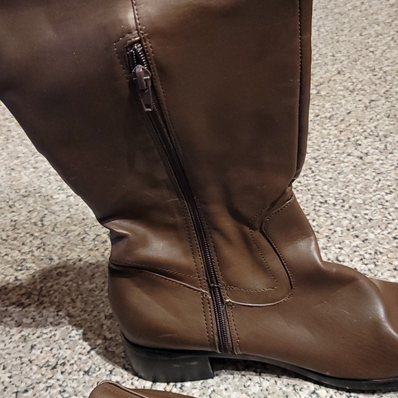 Brown over the knee Boots - Picture 4 of 7